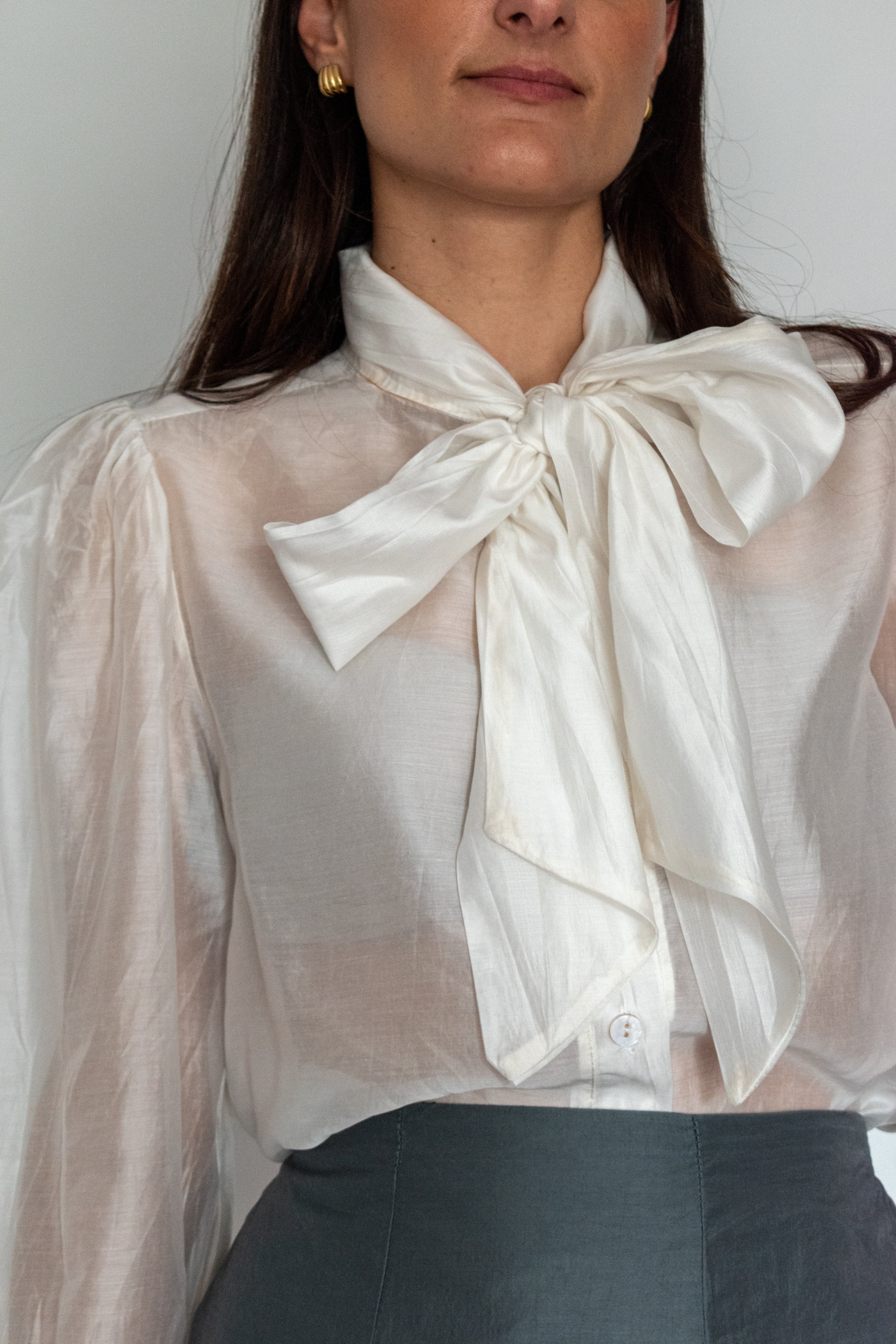 CAMISA LAZO CUELLO