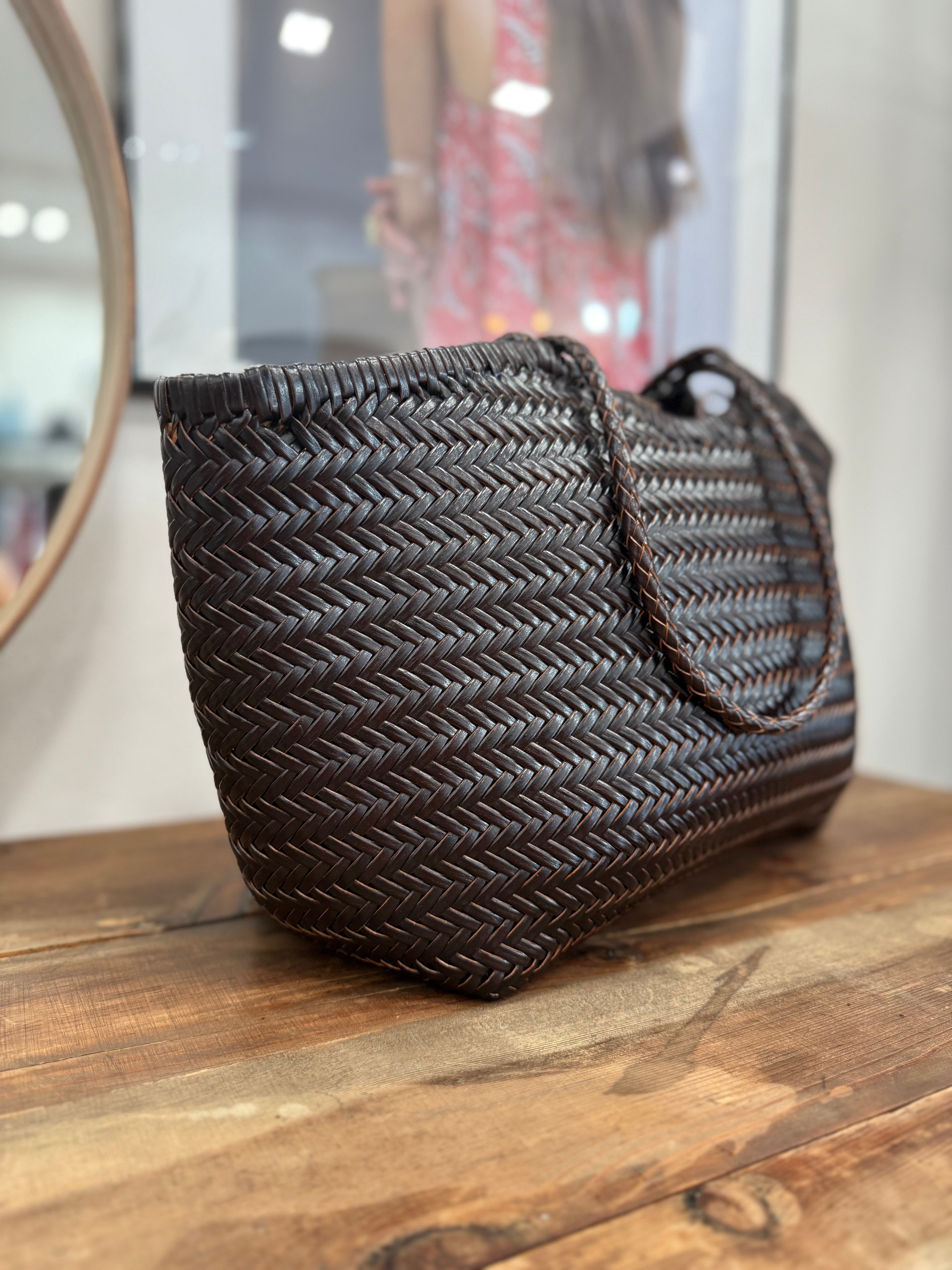 BOLSO DE PIEL TRENZADO