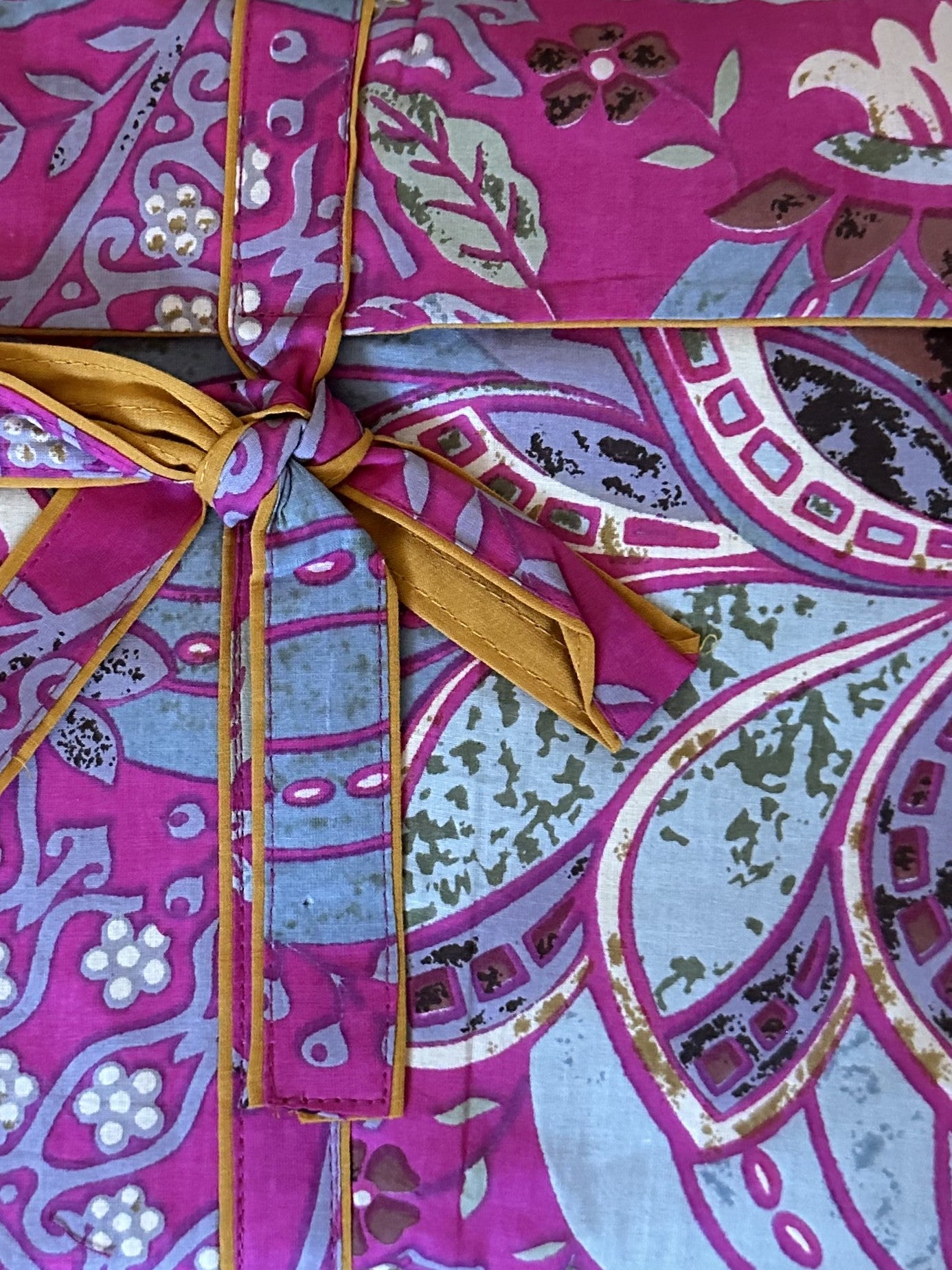 PIJAMA DOS PIEZAS FLORAL